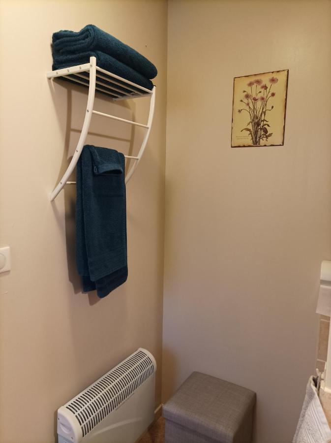 Le Nid De Mesanges Bed & Breakfast Chauffour-sur-Vell ภายนอก รูปภาพ